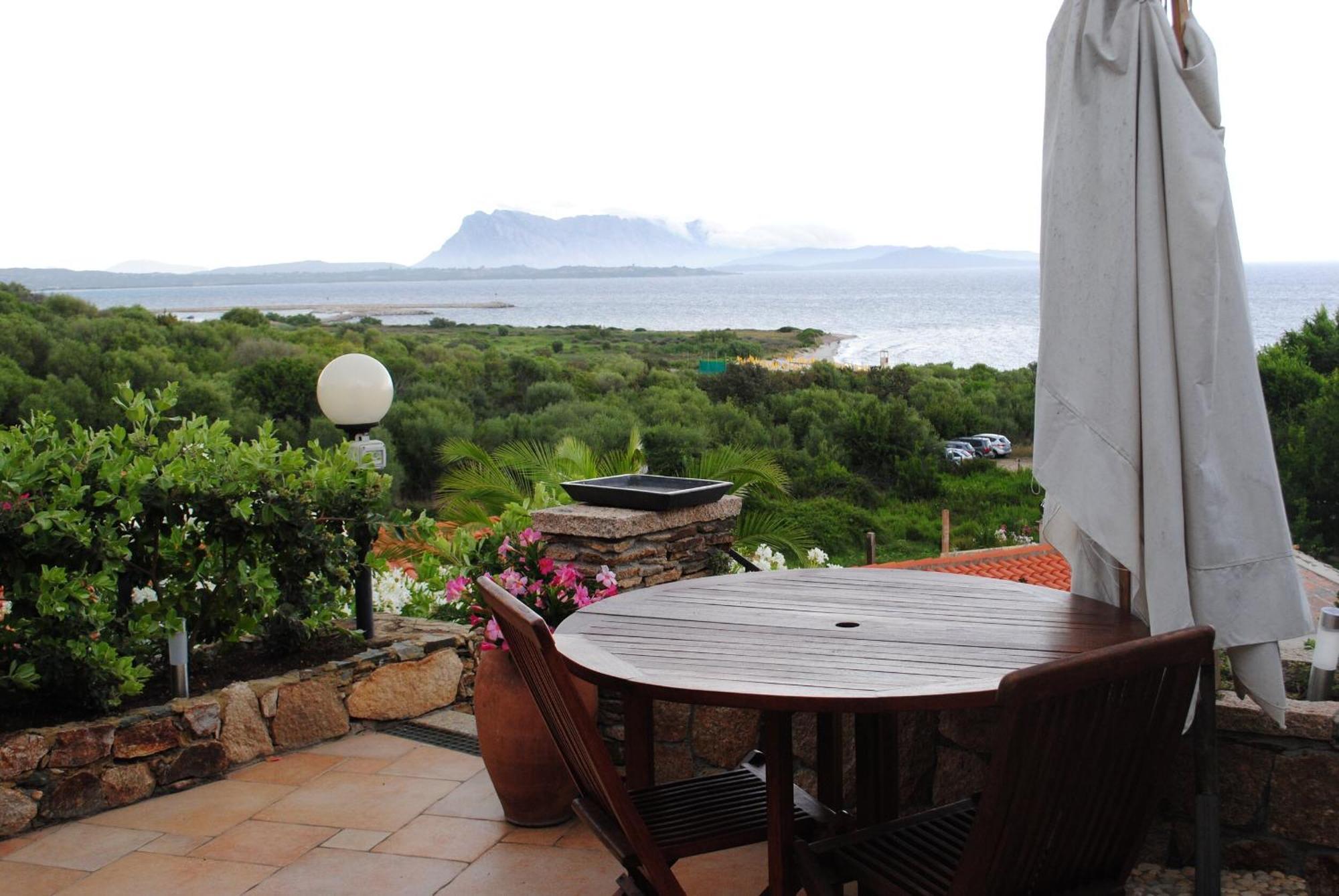 Villa Minda Lodge & View San Teodoro  Eksteriør bilde